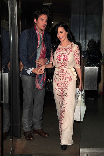 2545faf5-a525-466c-b649-3128f6bddc67_katy-perry-and-john-mayer-engaged-ring-wedding-dating-together