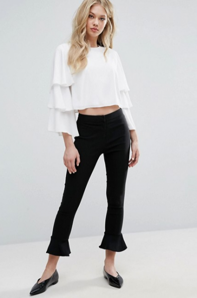 cropped_frill_trousers